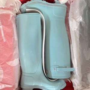 Hunter Original Women’s Tall Gloss Rain Boots